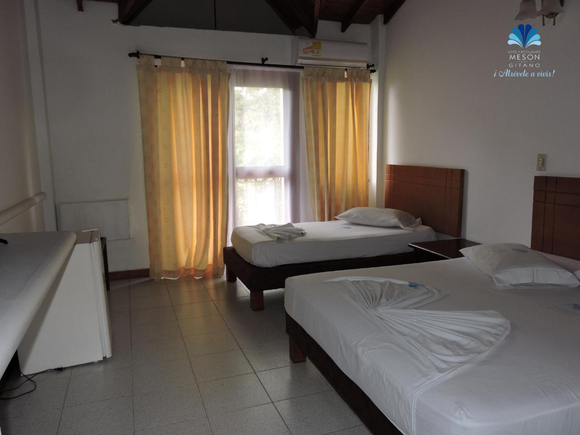 Hotel Y Restaurante Meson Del Gitano Caucasia Camera foto